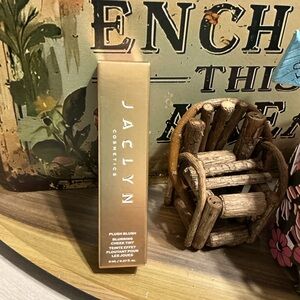 Plush Blush Lipstick - Blush Pink